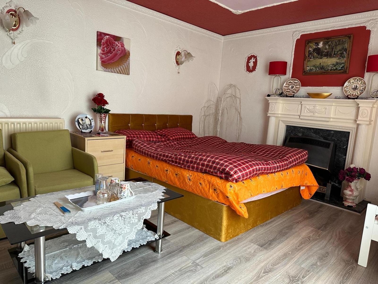 Marston Green Nkdr Lodge מראה חיצוני תמונה